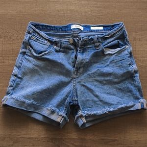 Kensie size 4 Denim shorts